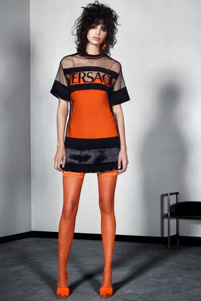 Look 19